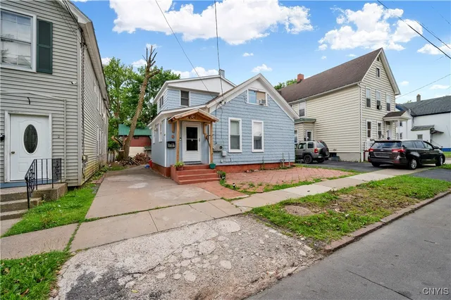 $134,900 | 1107 Warren Street, Utica, NY 13502
