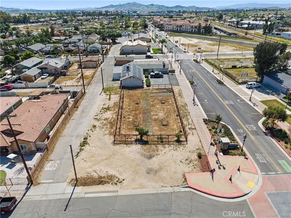 $350,000 | 603 South D Street, Perris, CA 92570