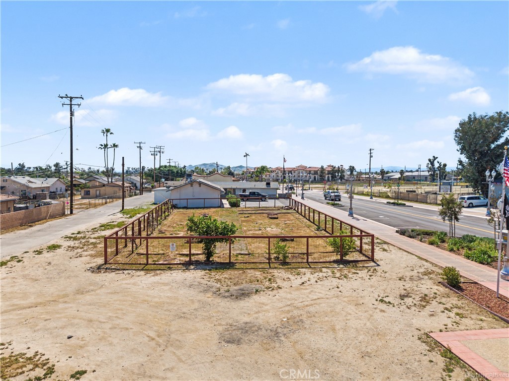 603 South D Street Perris, CA 92570 - Photo 5 of 11 a view of a city