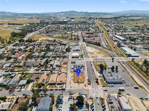 $350,000 | 603 South D Street, Perris, CA 92570