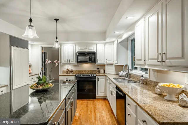 $1,000,000 | 223 Cheshire Circle, West Chester, PA 19380