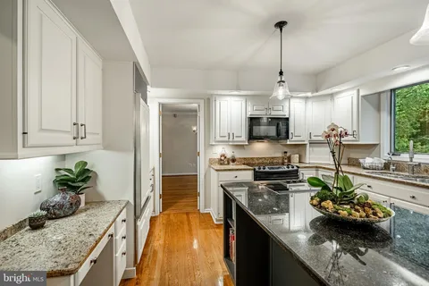 $1,000,000 | 223 Cheshire Circle, West Chester, PA 19380