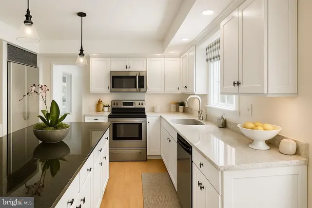 $1,000,000 | 223 Cheshire Circle, West Chester, PA 19380