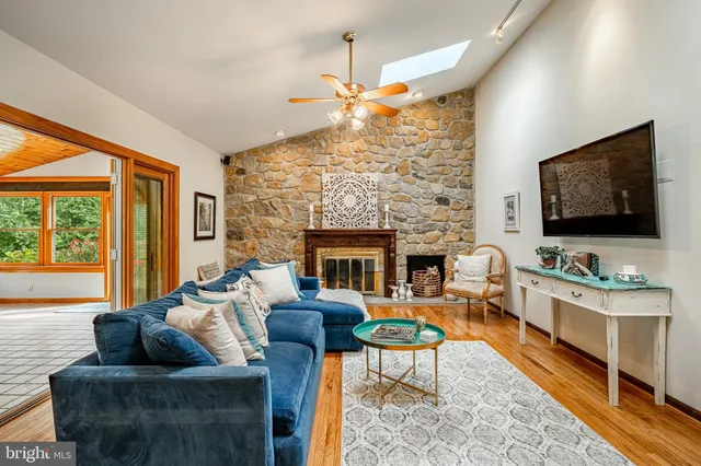 $1,000,000 | 223 Cheshire Circle, West Chester, PA 19380