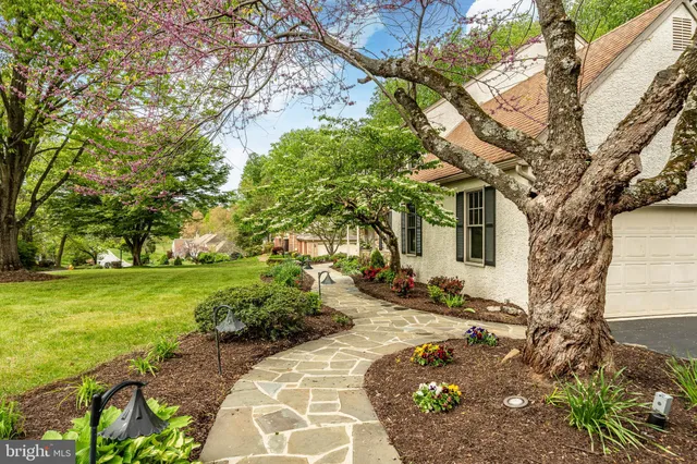 $1,000,000 | 223 Cheshire Circle, West Chester, PA 19380