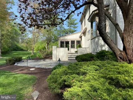 $1,000,000 | 223 Cheshire Circle, West Chester, PA 19380