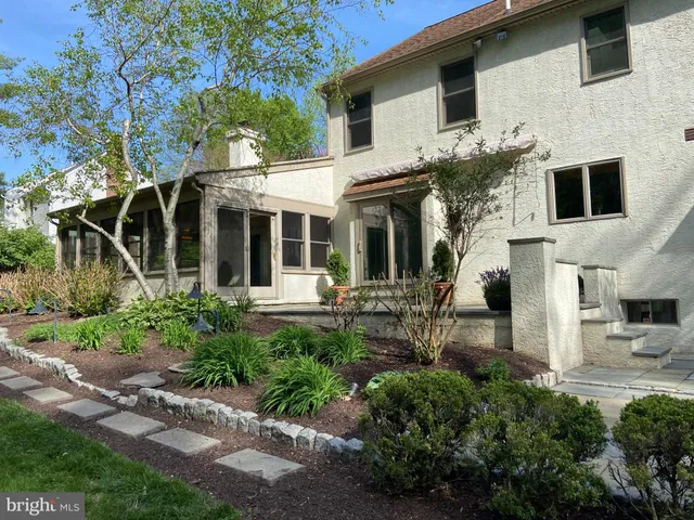 $1,000,000 | 223 Cheshire Circle, West Chester, PA 19380