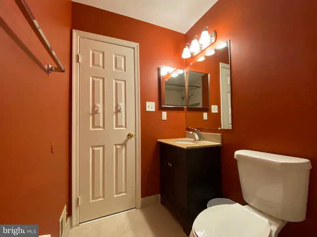 $3,900 | 7684 Green Garland Drive, Springfield, VA 22153