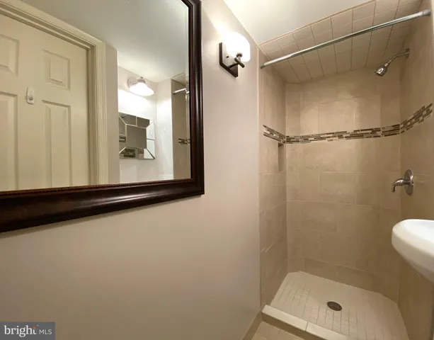 $3,900 | 7684 Green Garland Drive, Springfield, VA 22153