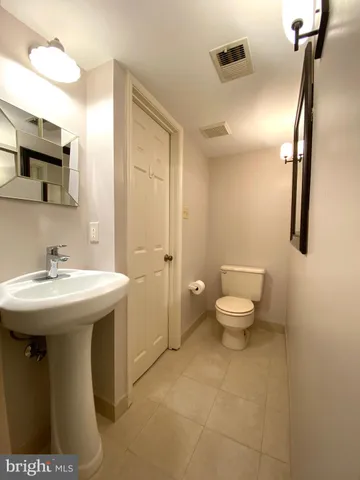 $3,900 | 7684 Green Garland Drive, Springfield, VA 22153