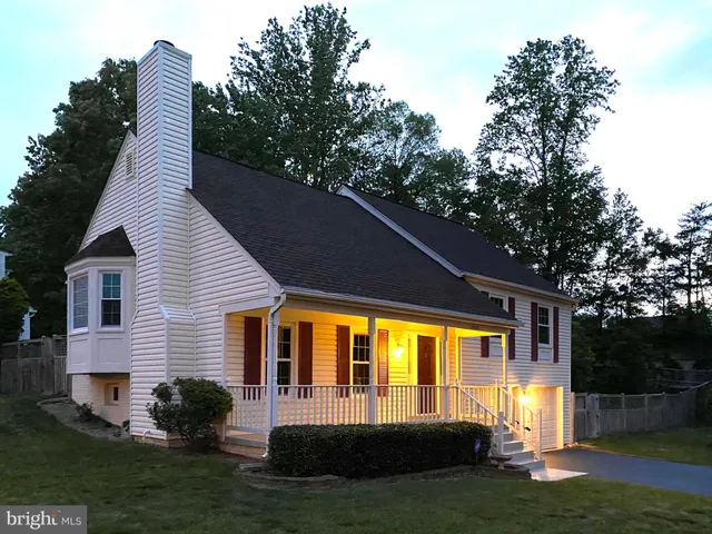 $3,900 | 7684 Green Garland Drive, Springfield, VA 22153