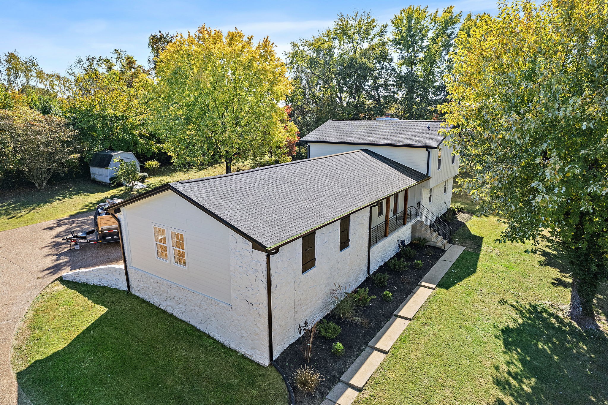 1015 Lock 4 Road Gallatin, TN 37066 - Photo 37 of 47 a aerial view of a house with a yard