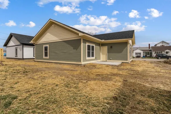 $199,900 | 221 East 9th Street, Connersville, IN 47331