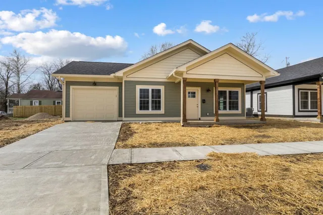 $199,999 | 221 East 9th Street, Connersville, IN 47331