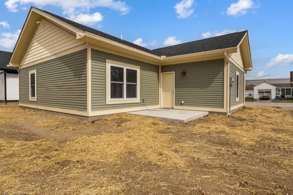 $199,900 | 221 East 9th Street, Connersville, IN 47331