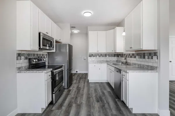 $199,900 | 221 East 9th Street, Connersville, IN 47331