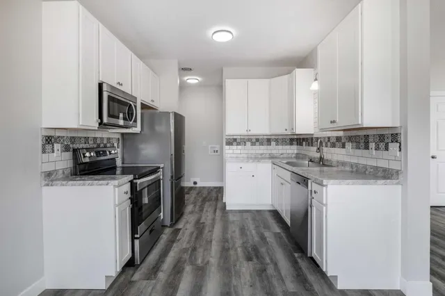 $199,999 | 221 East 9th Street, Connersville, IN 47331