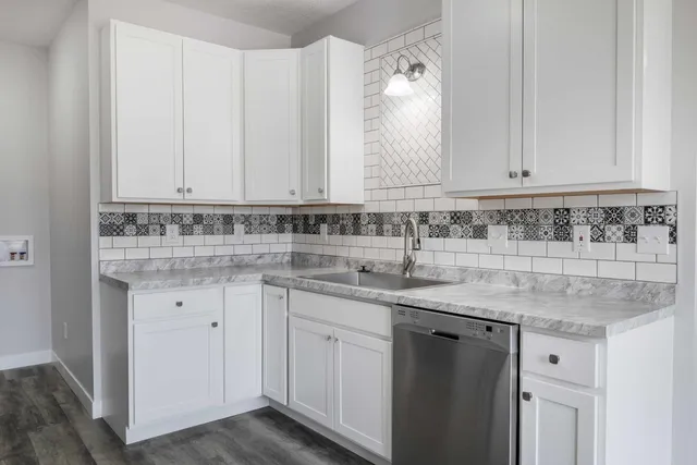 $199,999 | 221 East 9th Street, Connersville, IN 47331