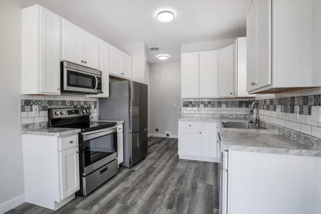 $199,999 | 221 East 9th Street, Connersville, IN 47331