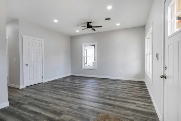 $199,900 | 221 East 9th Street, Connersville, IN 47331