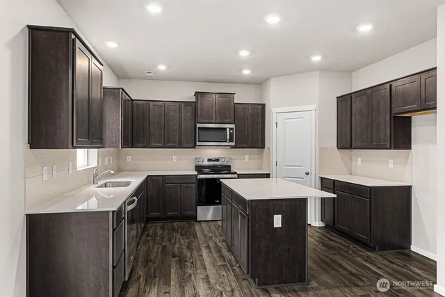 $724,995 | 14764 56th Ave Court East, Unit 13, Puyallup, WA 98375