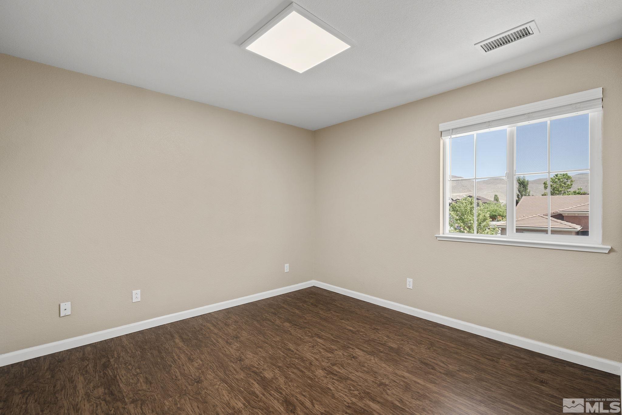 2075 Lonesome Spur Drive Reno, NV 89521 - Photo 24 of 32 Photo 24