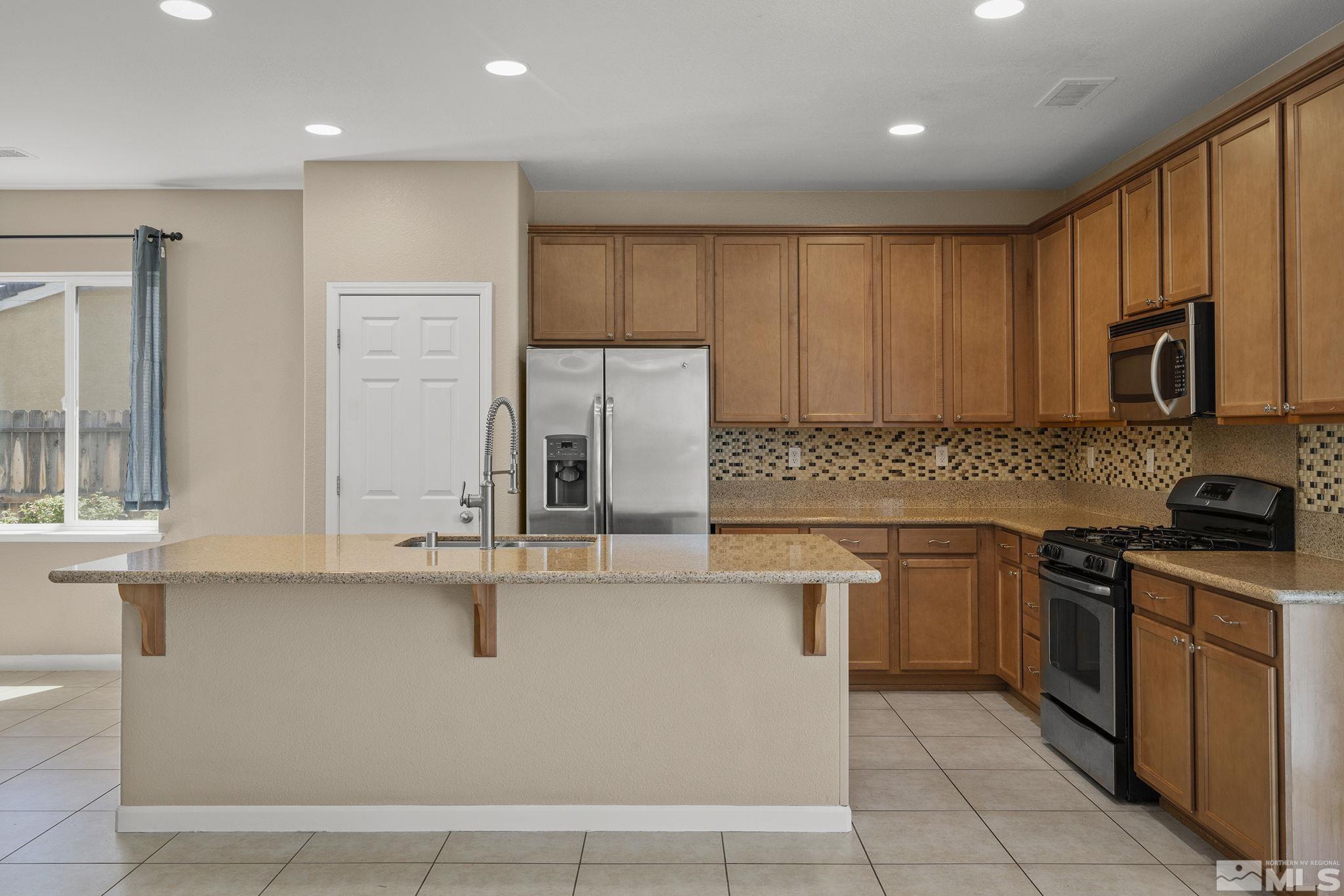 2075 Lonesome Spur Drive Reno, NV 89521 - Photo 10 of 32 Photo 10