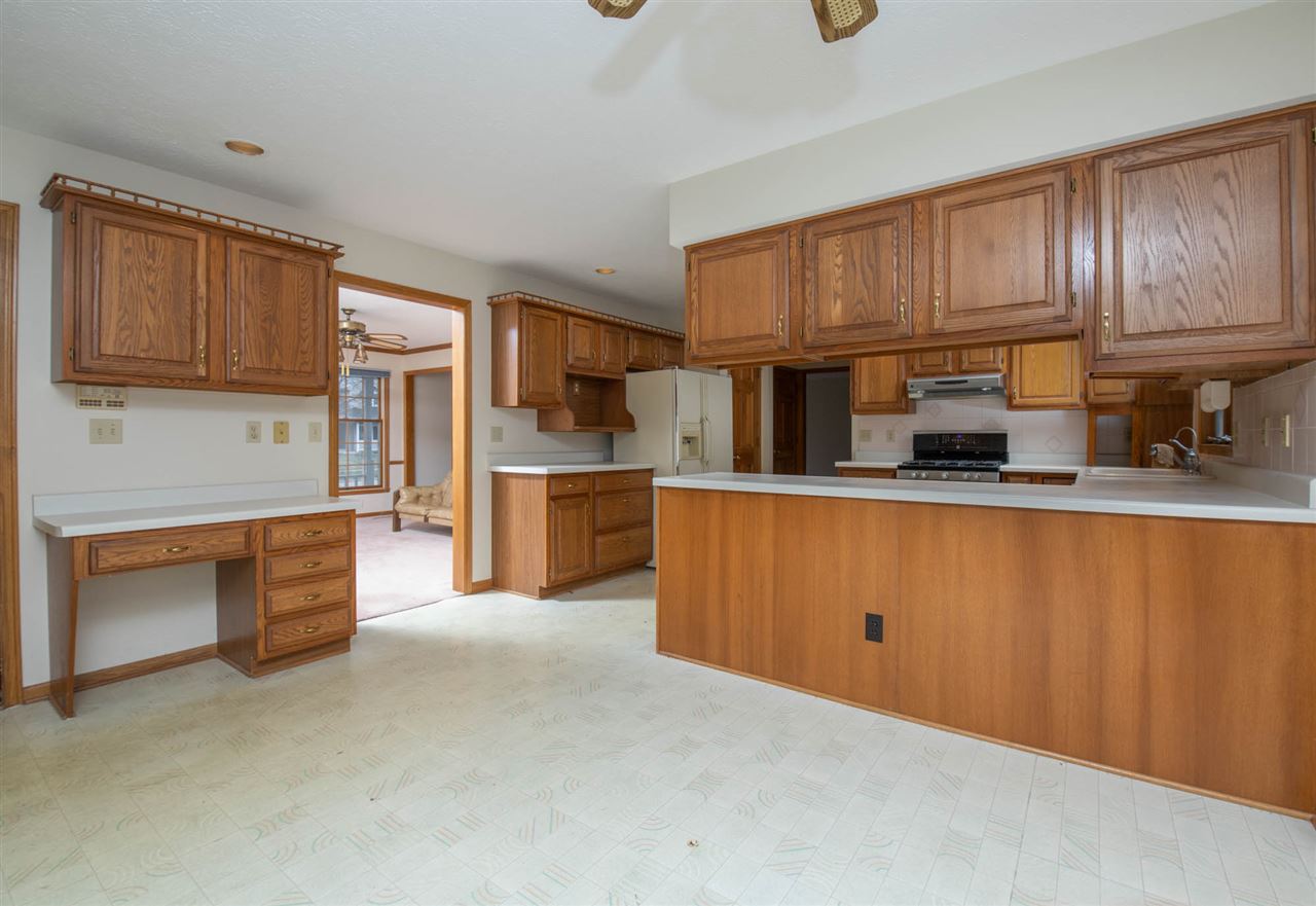 5477 Roanoke Road Rockford, IL 61107 - Photo 9 of 28 Gallery Image 9