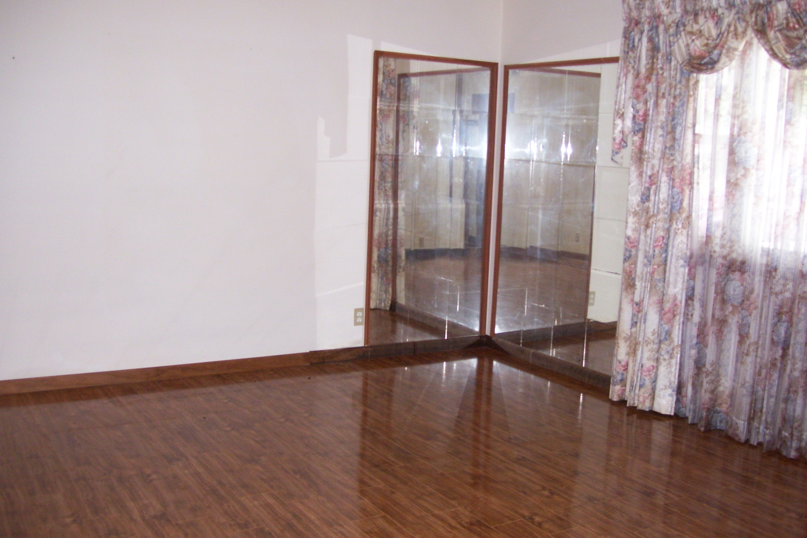 800 Roselyn Drive Rantoul, IL 61866 - Photo 2 of 13 Gallery Image 2