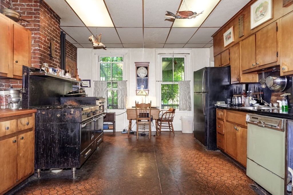 199 West Springfield Street Boston, MA 02118 - Photo 7 of 21 Gallery Image 7