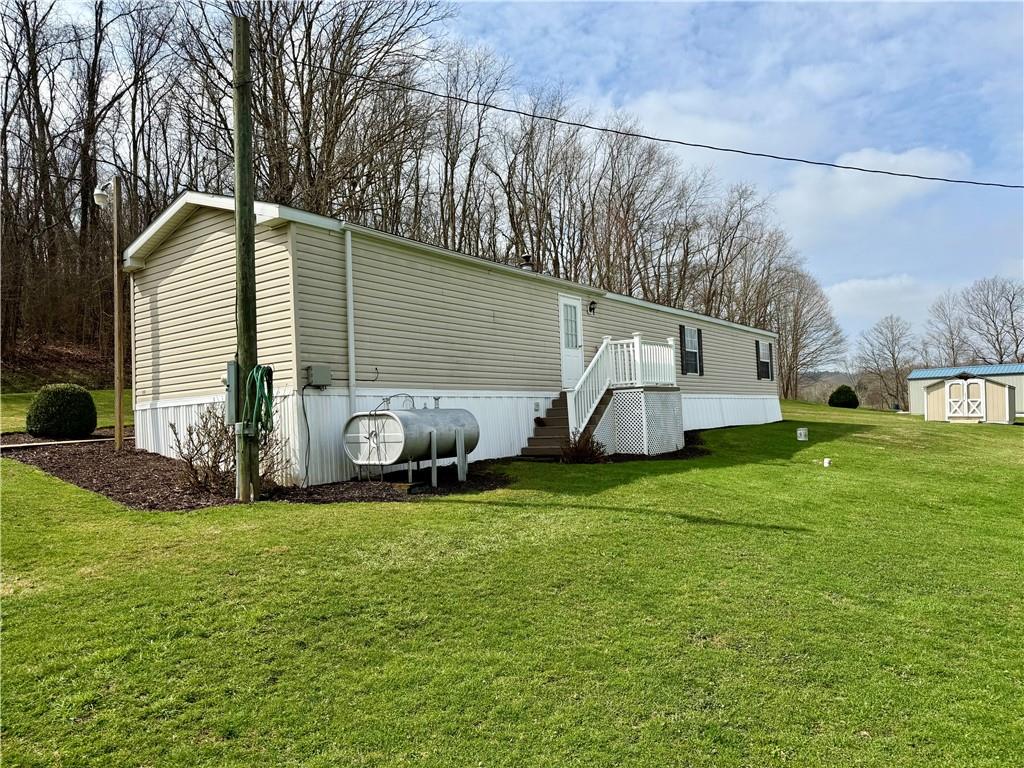 450 Old Scales Road Washington, PA 15301 - Photo 3 of 27