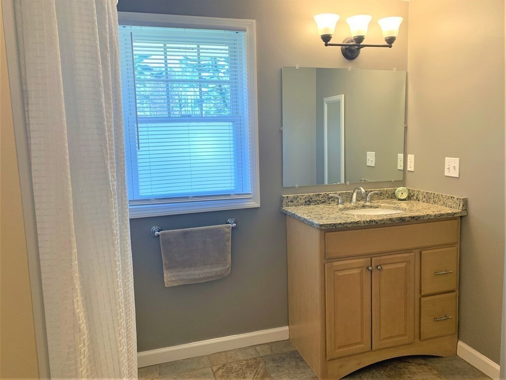 177 Temi Road Bellingham, MA 02019 - Photo 12 of 17 Gallery Image 12