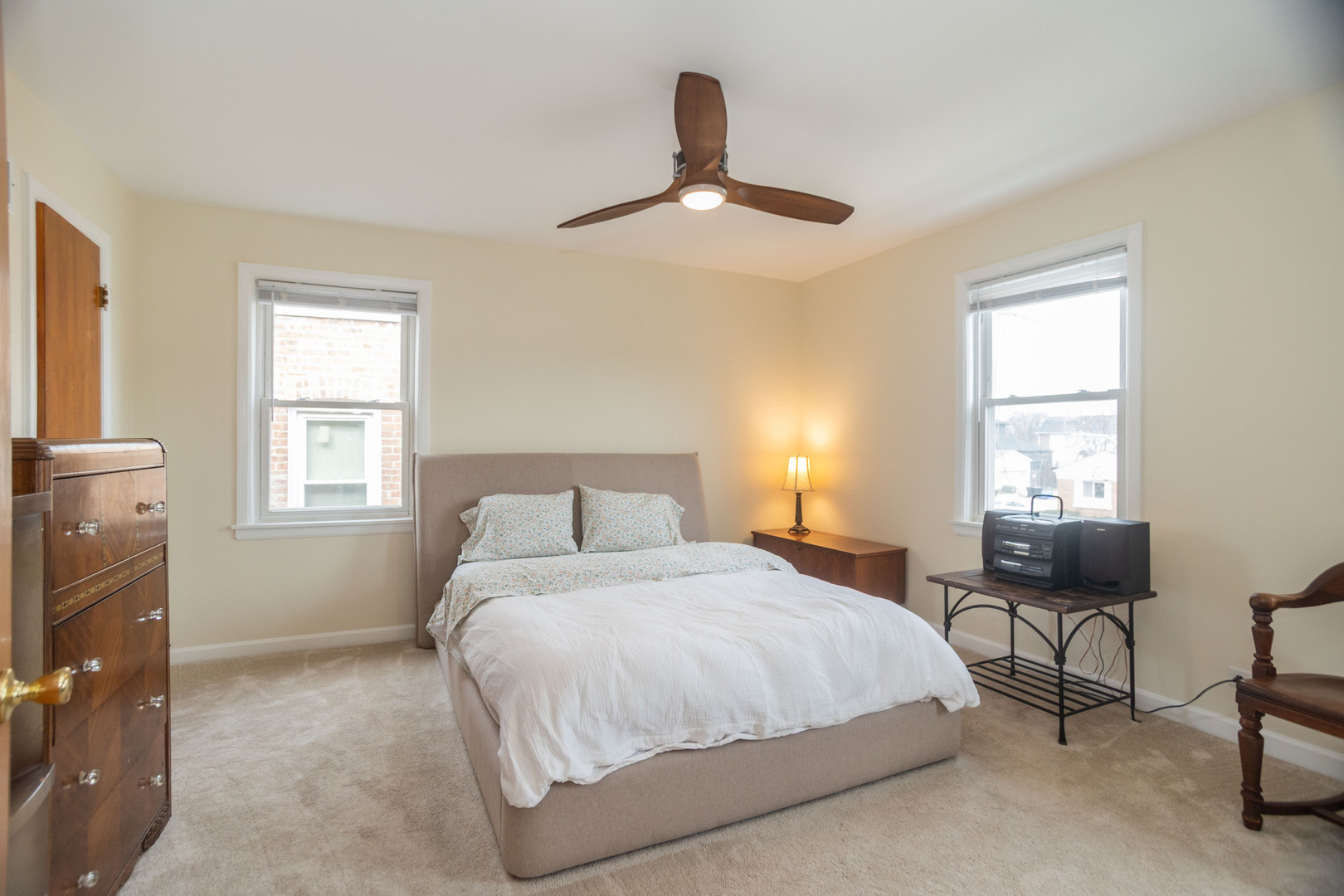 6552 North Troy Street Chicago, IL 60645 - Photo 12 of 29