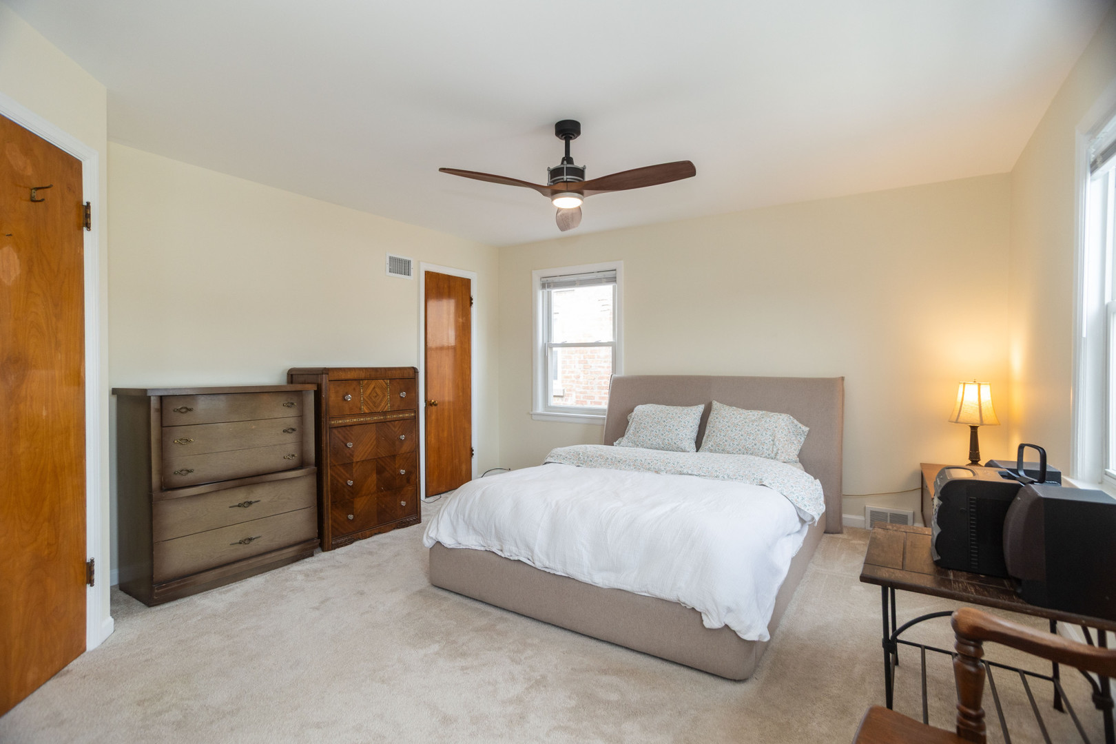 6552 North Troy Street Chicago, IL 60645 - Photo 13 of 29