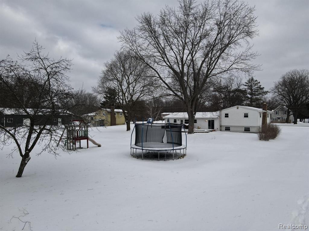 6329 North McKinley Road Flushing, MI 48433 - Photo 10 of 47