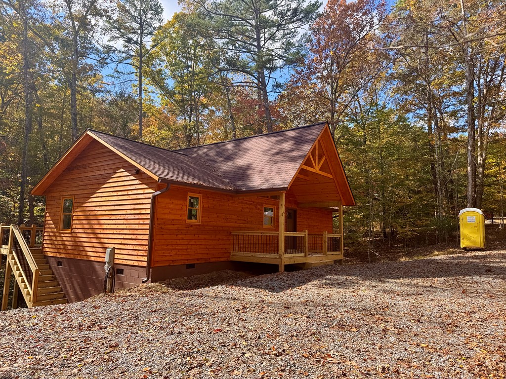 164 Shadow Lane Murphy, NC 28906 - Photo 2 of 13 a view of a house with a yard