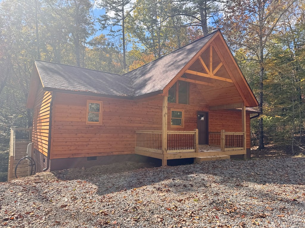 164 Shadow Lane Murphy, NC 28906 - Photo 3 of 13 a view of a house with a yard