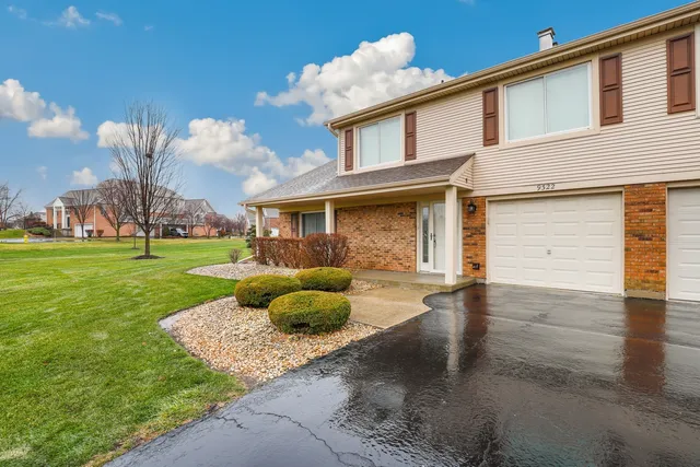$297,500 | 9322 West 141st Place, Orland Park, IL 60462