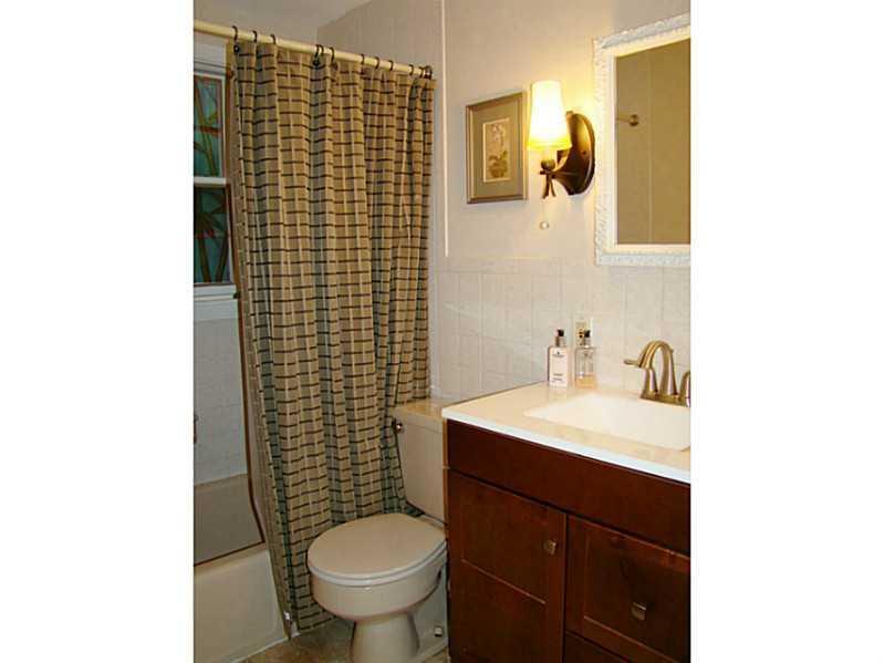 152 Nottingham Road Auburn, ME 04210 - Photo 20 of 35 Bathroom.
