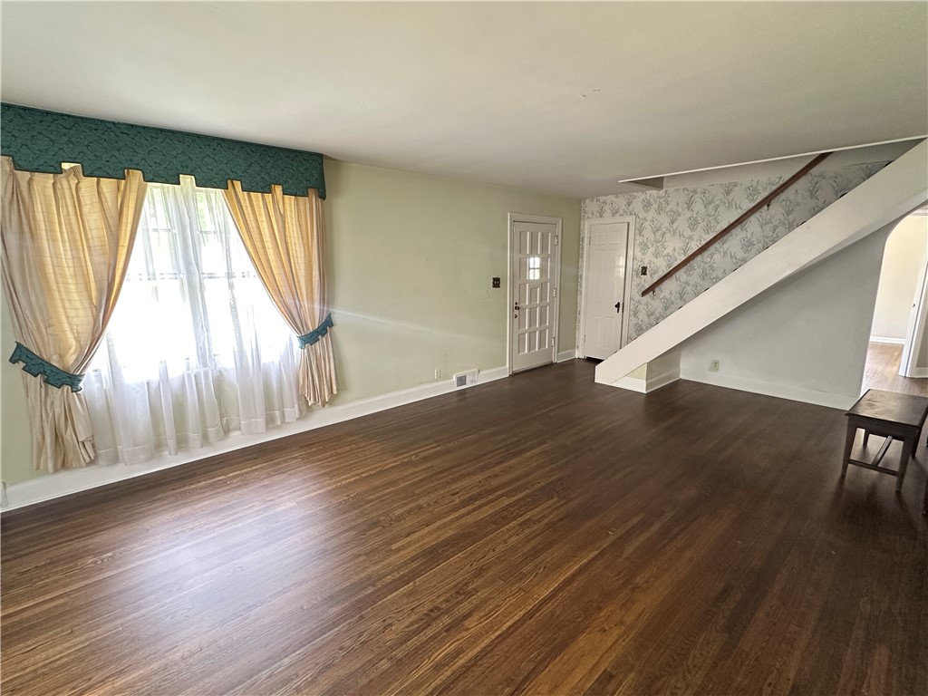 43 Elm Ridge Mattoon, IL 61938 - Photo 3 of 20