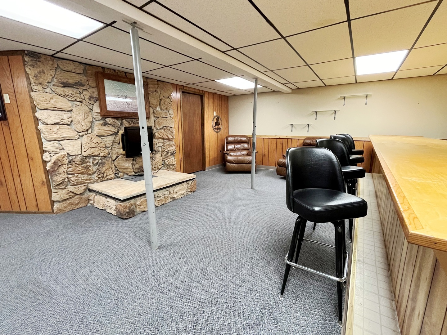 130 Montgomery Road Montgomery, IL 60538 - Photo 9 of 12 Gallery Image 9