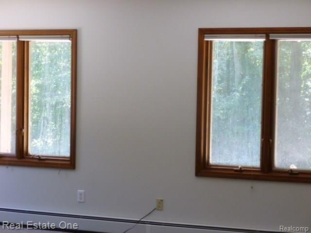 9400 Kier Road Holly, MI 48442 - Photo 10 of 27 8.jpg