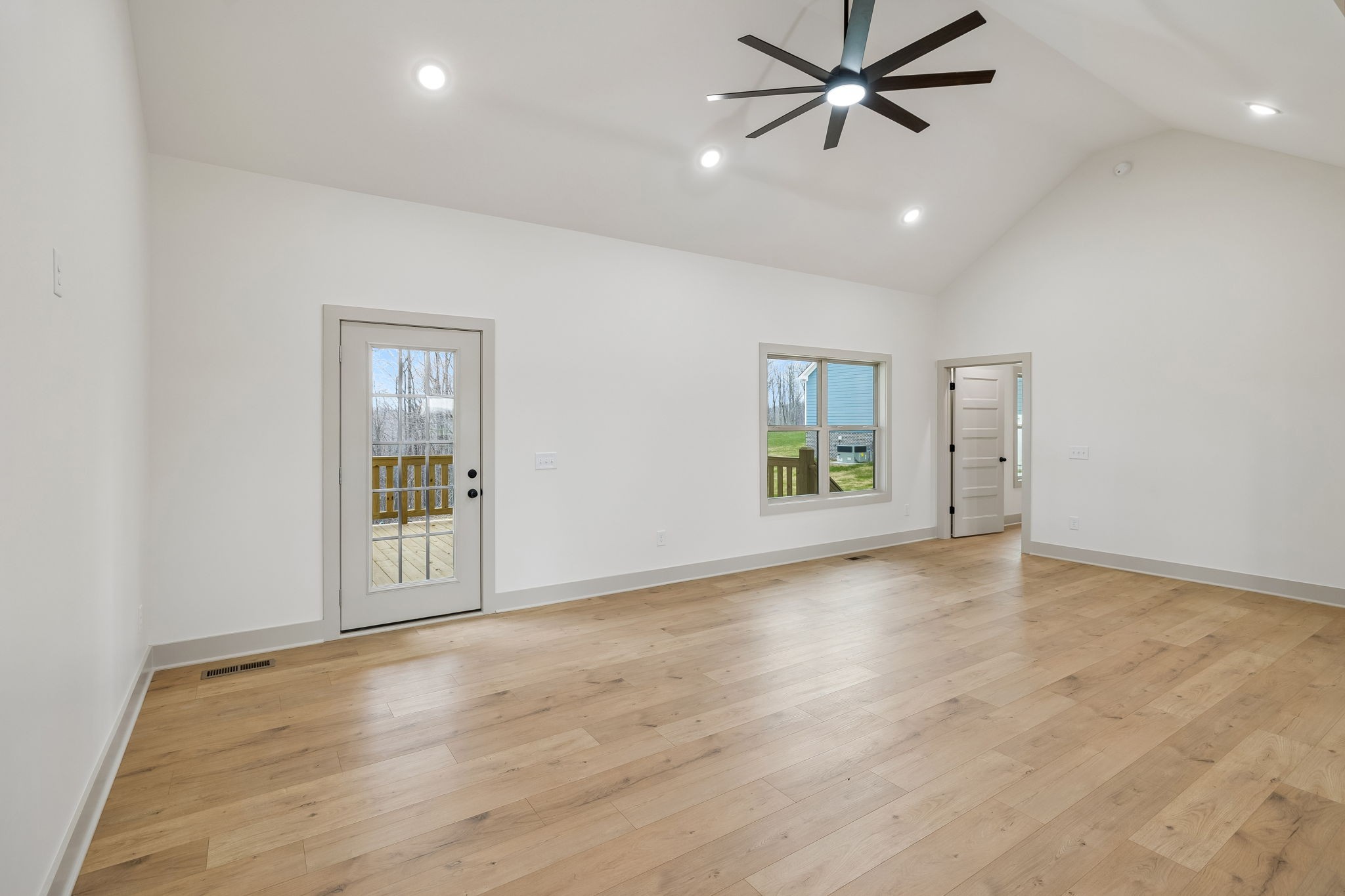 4105 Long Creek Road Lafayette, TN 37083 - Photo 15 of 37