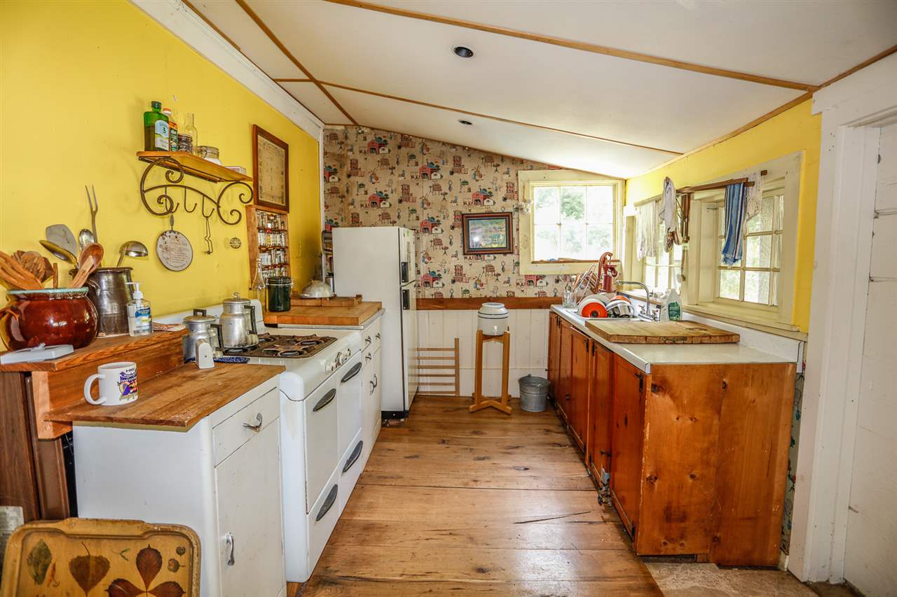 455 Old College Road Andover, NH 03216 - Photo 4 of 40