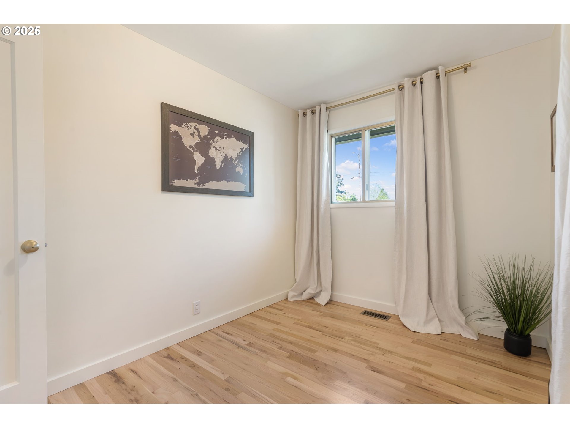 128 Canemah Road Oregon City, OR 97045 - Photo 27 of 46 Gallery Image 27