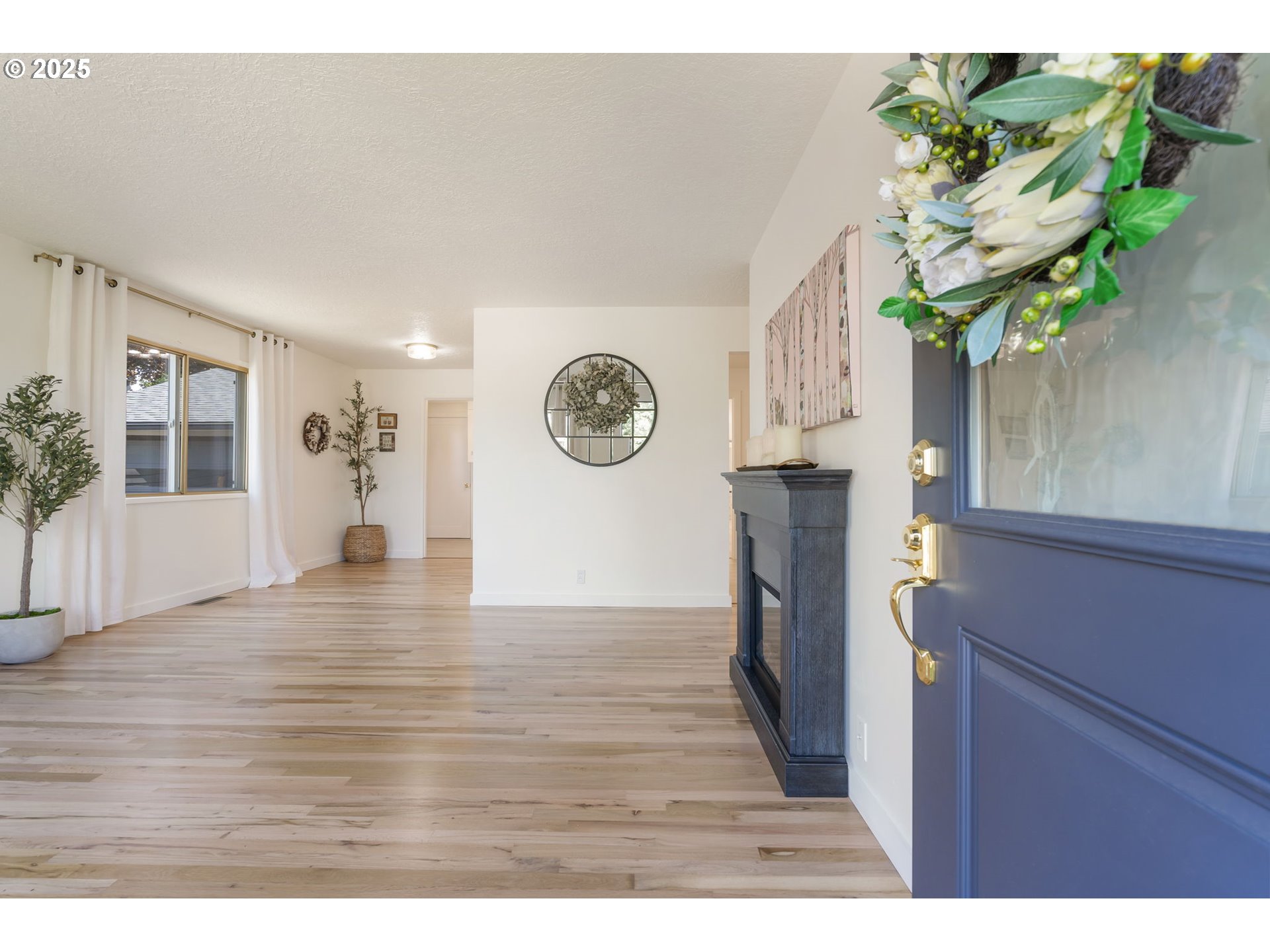 128 Canemah Road Oregon City, OR 97045 - Photo 3 of 46 Gallery Image 3