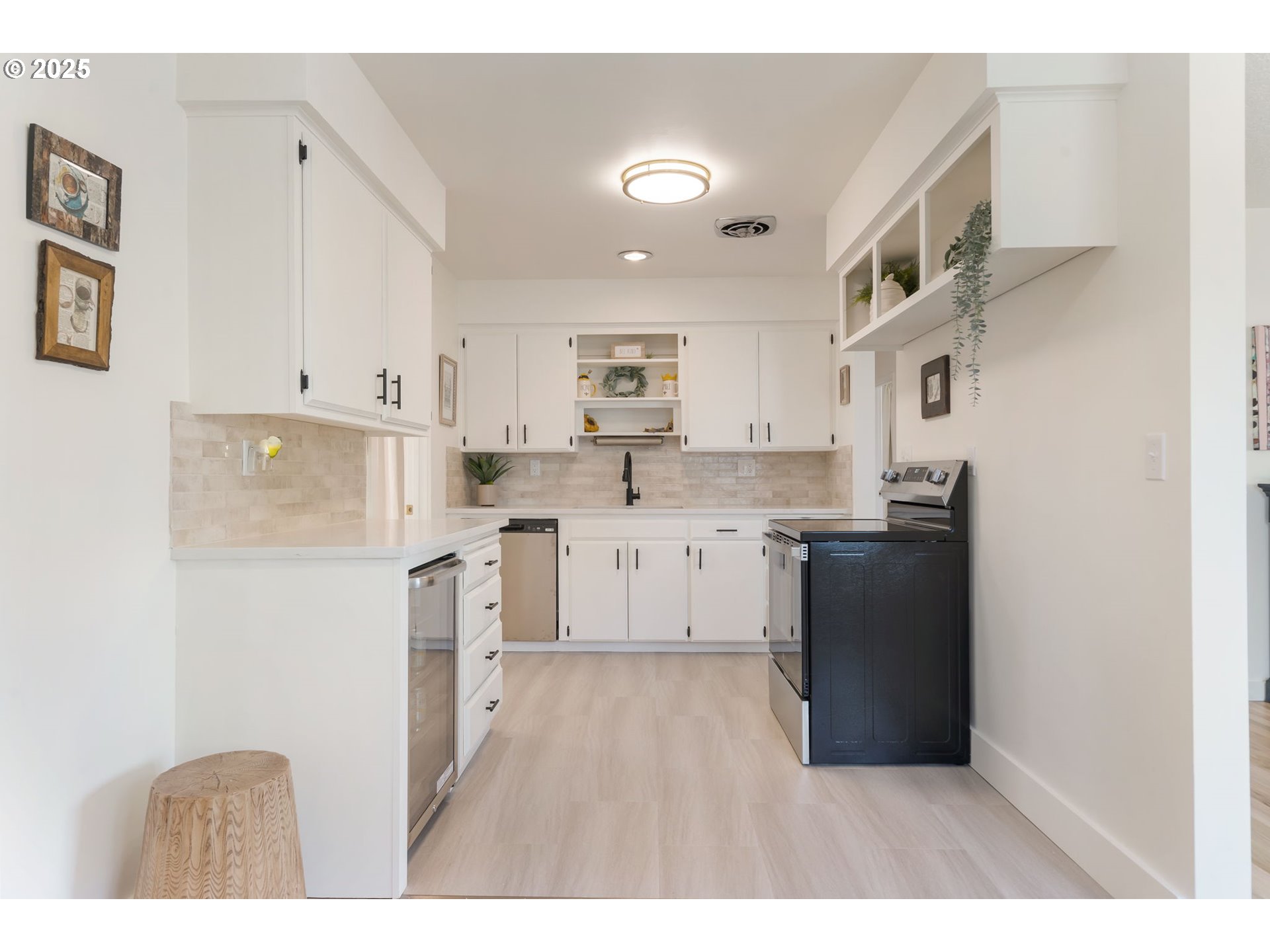128 Canemah Road Oregon City, OR 97045 - Photo 10 of 46 Gallery Image 10