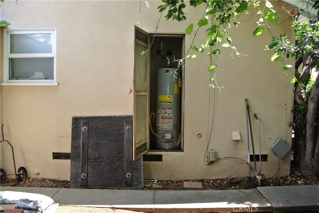 6460 Dos Rios Road Downey, CA 90240 - Photo 32 of 39