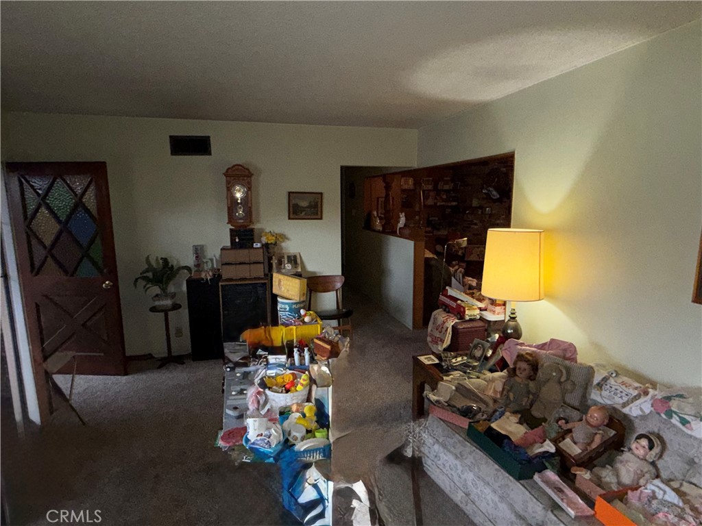 6460 Dos Rios Road Downey, CA 90240 - Photo 5 of 39