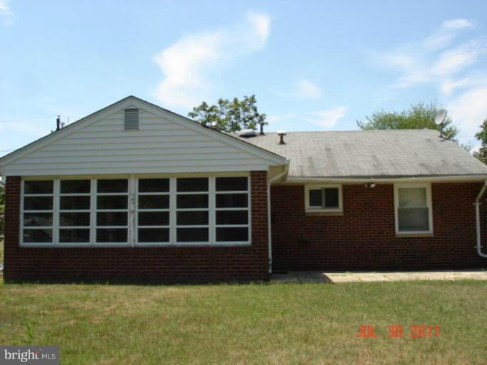 4103 Conrad Road Alexandria, VA 22312 - Photo 4 of 13 Exterior (Rear)